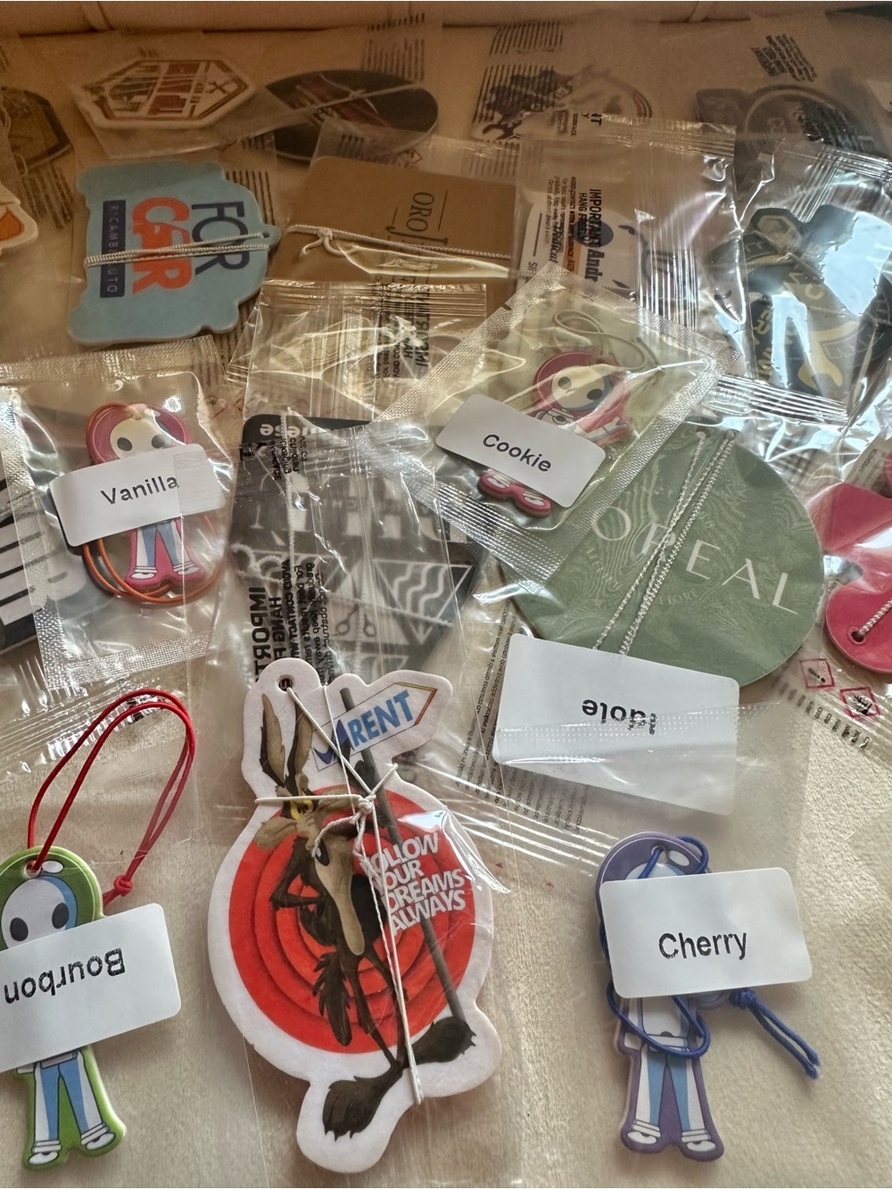 Set of 21 Assorted Hanging Air Fresheners Scent Variety - NWT - Picture 3 of 6